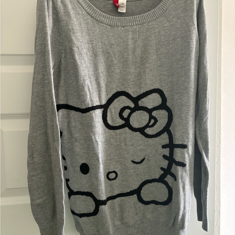 H&M Hello Kitty Gray Long Sleeve Sweater